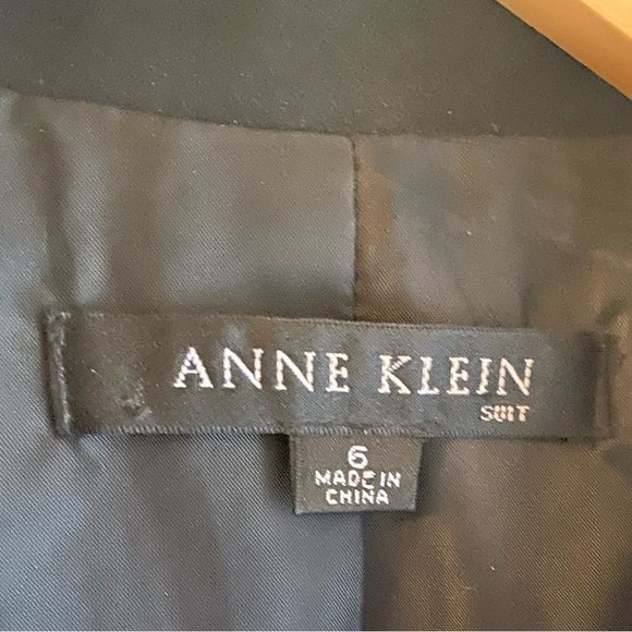 Anne Klein Black Blazer Size 6 Women’s Office Business Formal Jacket Button - Picture 2 of 5
